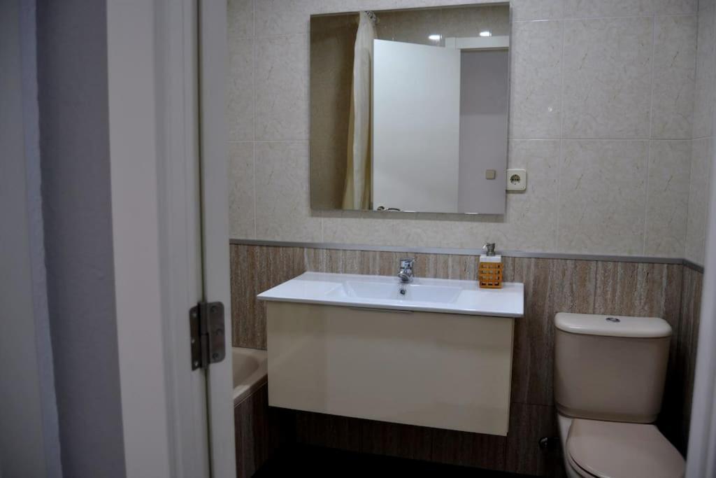 Apartmán Apartamento Amplio Y Luminoso Plaza America, Wifi Alicante Exteriér fotografie